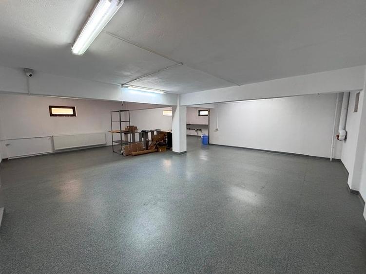 Cladire pretabila birouri, magazin online, sali de curs etc - 8