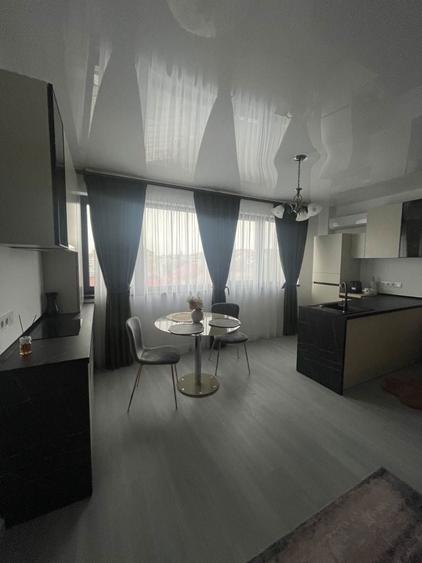 Inchiriez apartament 40 mp,Central Park 2, etaj 2 - 2
