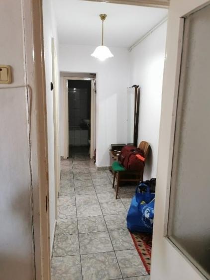 Apartament cu 2 camere, mobilat în Central