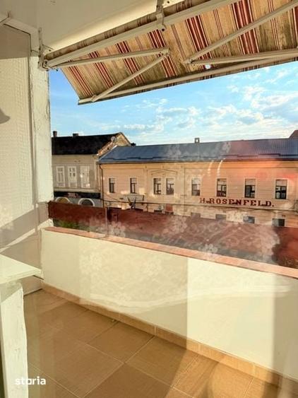 Apartament cu 4 camere în Ultracentral