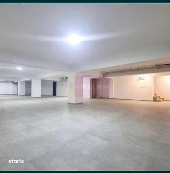 Vitan Mall Auchan- suprafata 428 mp - pret 780.000 euro+TVA - 8