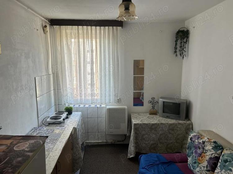 Vand Garsoniera - 6
