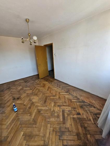 Apartament doua camere, zona 1 Mai - 7