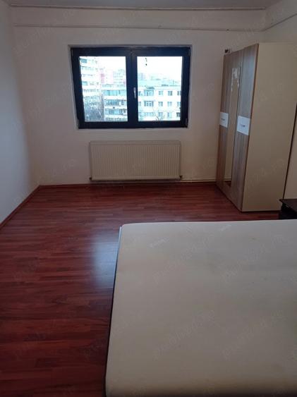 Garsonieră decomandată în Nicolina