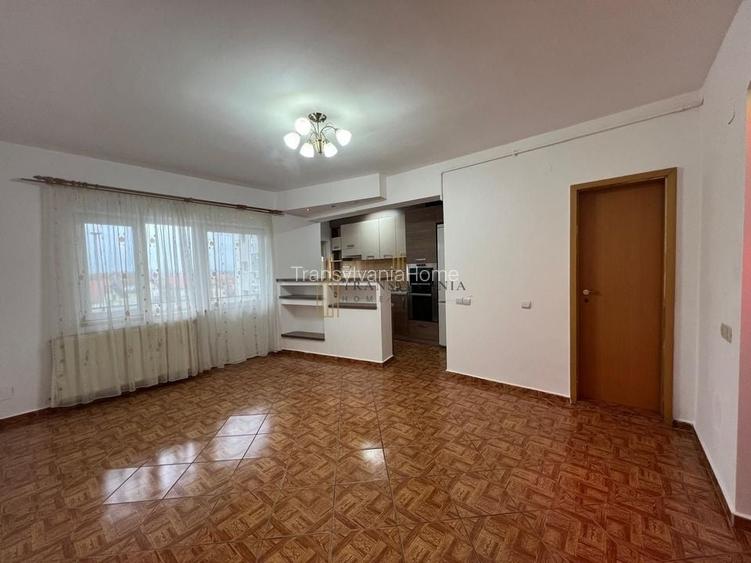 Apartament 4 camere, zona linistita