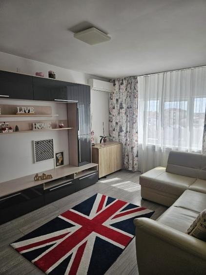 Apartament 2 camere, decomandat, zona Sud - 1