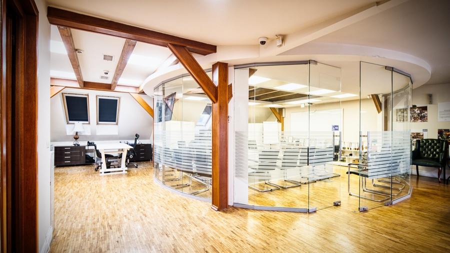 Cladire/Spatiu cu alta destinatie - 4 niveluri - pretabila diverse activitati - 2