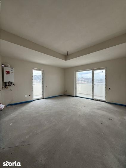 Exclusivitate ! Apartament 3 camere, terasa 24 mp, strada Eroilor - 5