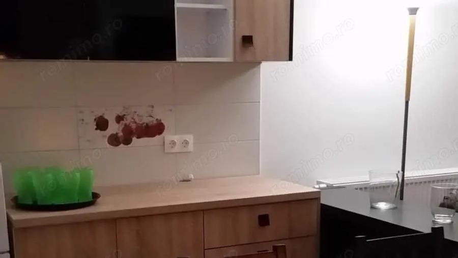 Apartament 3 camere, zona Tractorul - 3