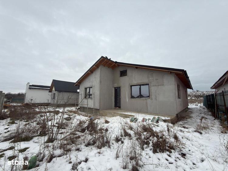 Casa cu 4 Camere - Lumina | TEREN 300MP - 2