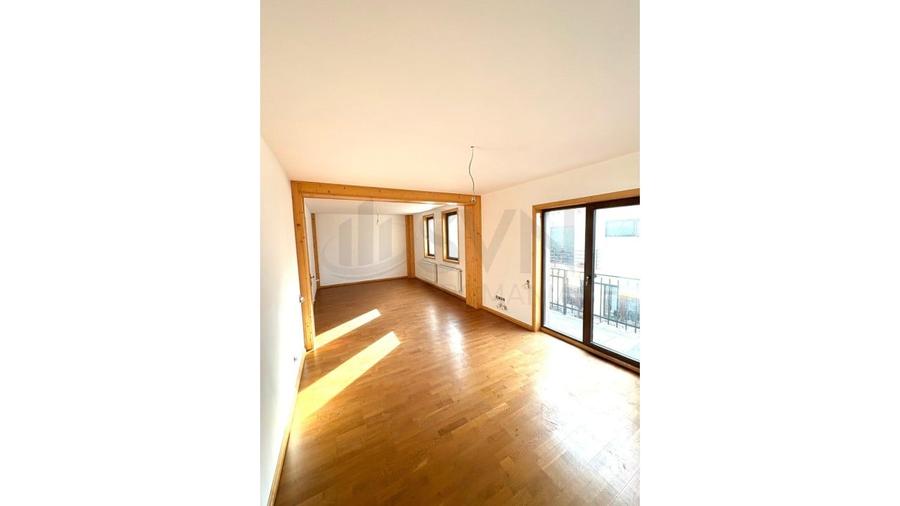 REV2005589 Casa 6 camere de vanzare Ghencea - 9