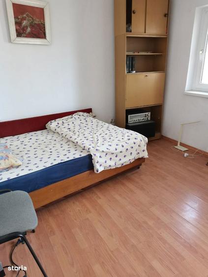 39877 Garsoniera Far - 1