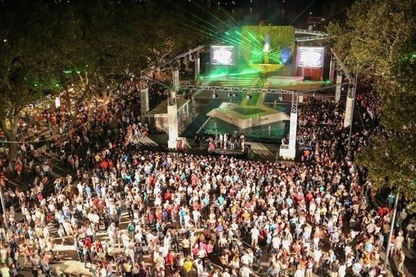 Teren cu vad comercial in Piateta Hotel Cazino Mamaia / POT 70% - CUT 4 - 5