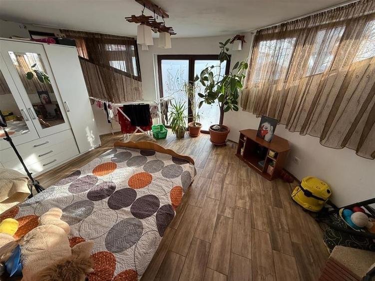 CASA UNIREA ODOBESTI - 16