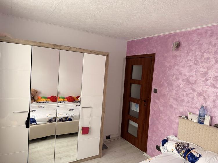 Vand apartament 3 camere semidecomandat in cartier Brazda lui Novac - 8