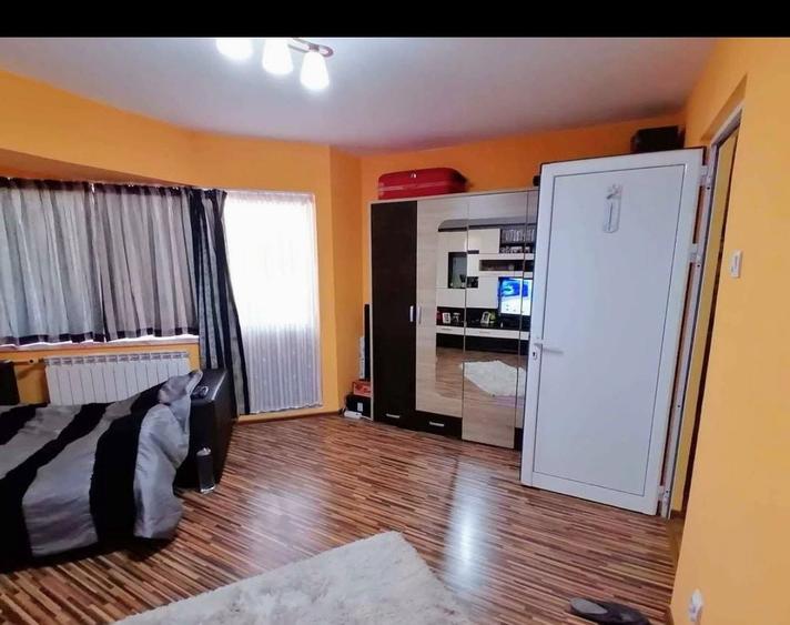 Inchiriez apartament cu 1 camera - 2