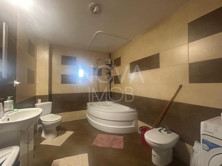 Apartament spatios 3 camere, loc de parcare, cartier privat, zona Kogalniceanu - 10