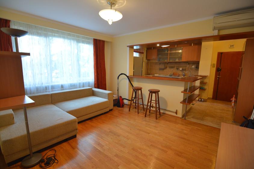 Apartament cu 3 camere cu centrala proprie zona Gării de Nord - 2