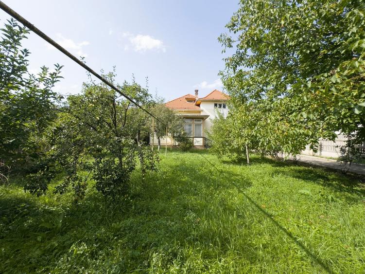 Casa solida si teren 1400 mp , zona deosebita Grigorescu - 30