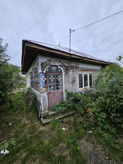 Casă individuală cu 2 camere cu Teren 1000 Mp în Valea Mare
