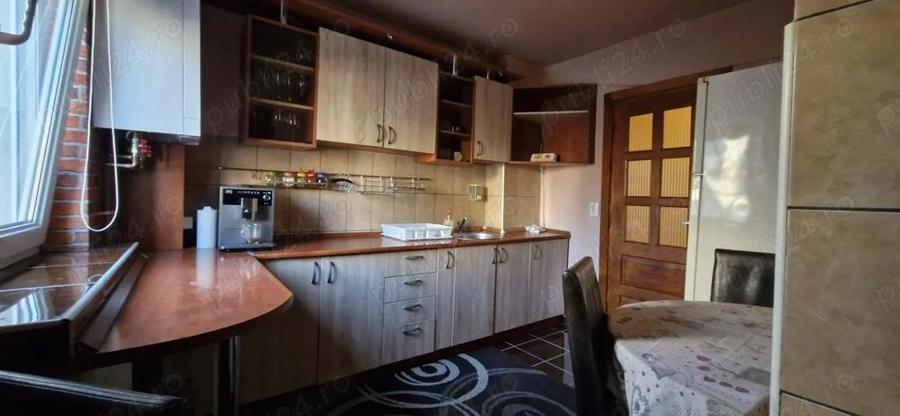 Proprietar, inchiriez apartament cu 3 camere, Lipovei - 6