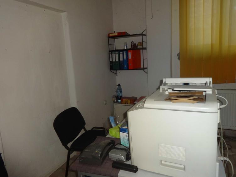 Vand imobil destinat activitatilor comerciale(birouri,cabinete,sediu firma,etc.) - 6