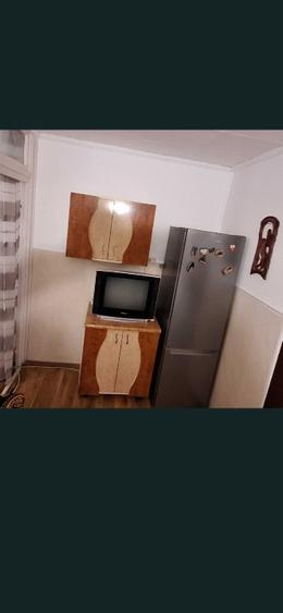 Garsoniera- Tractorul - langa Coresi Mall - 1