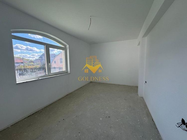 Casa 4 Camere Semifinisata, 2 Garaje, Curte 450mp, Terase 93mp, Dezmir - 6