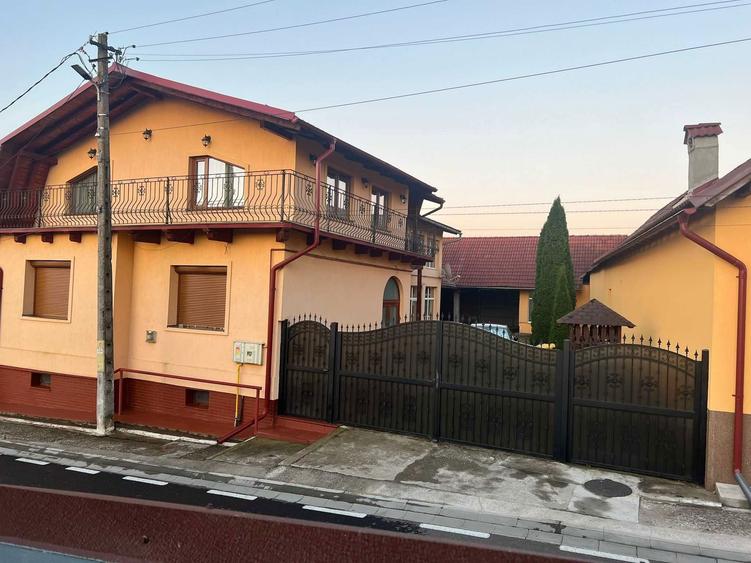 Casa de vanzare in Arpasu de Jos, judetul Sibiu - 1