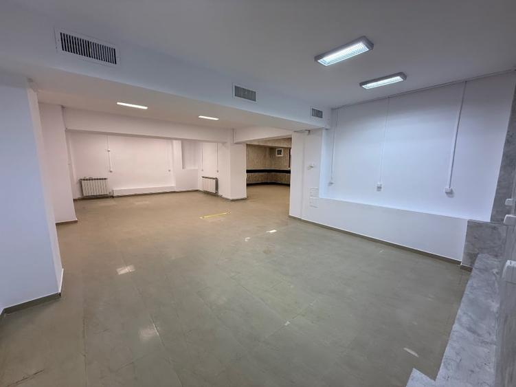 Vand spatiu comercial ultracentral la demisolul complexului Romarta - 3
