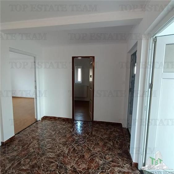 Casa individuala de vanzare  / potrivita si pentru business in zona parcului din - 7