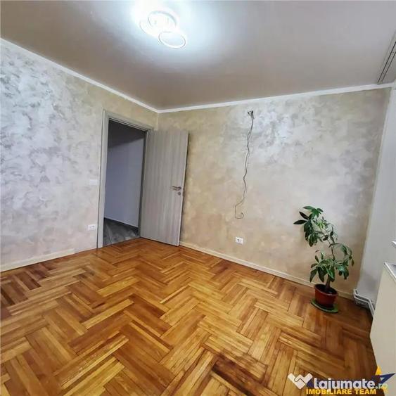Apartament 3 camere,decomandat,renovat, suprafata generoasa, - 11