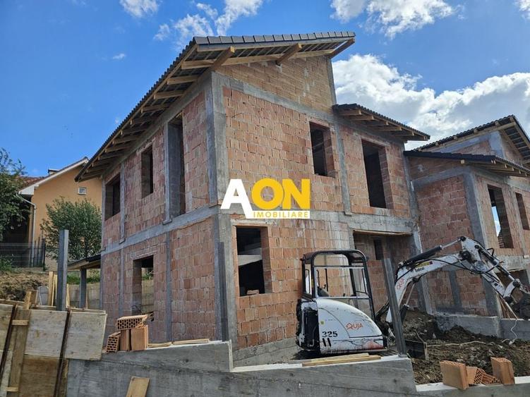 Duplex modern 121 mp utili, 4 camere, curte 315 mp, zonă liniștită - 1