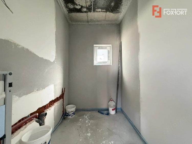 Casă cu 3 camere cu Teren 500 Mp în Sânandrei