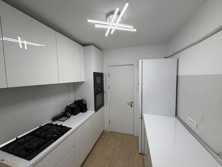Apartament 3 camere - Faleza Nord - de vanzare - 7