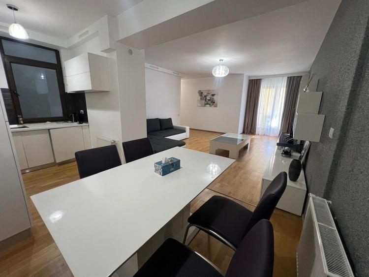 Apartament cu 2 camere decomandat, mobilat în Herăstrău