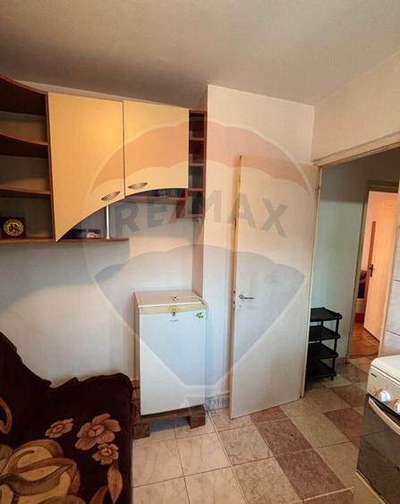 Garsoniera de vanzare ideala ca locuin?a sau spa?iu... - 2