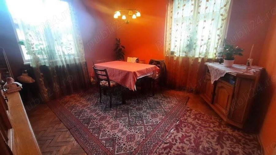 Str. Petofi Sandor proprietate compusa din casa + anexa locuibila, teren 570 mp - 1