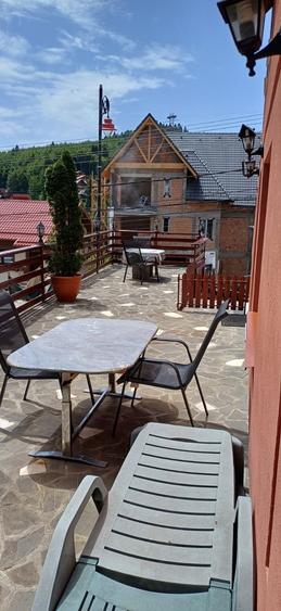 Vila D+P+1+M  227 mp construiti terasa 48 mp situata pe strada Furnica  Sinaia - 3