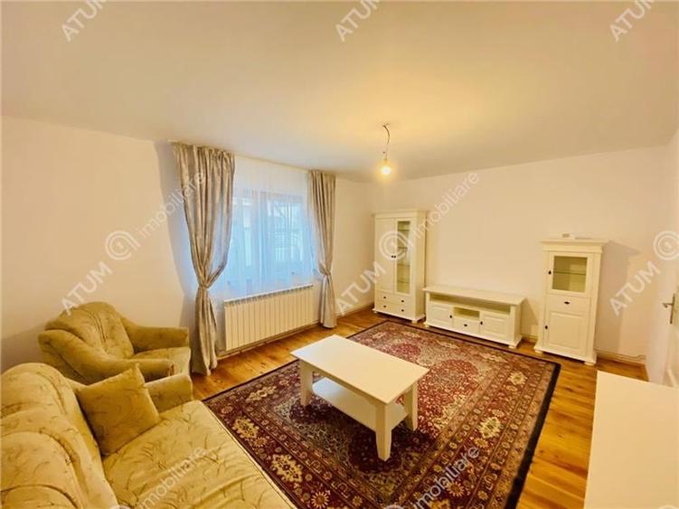 Casa renovata cu 2 camere si curte libera de 118 mp in zona Lazaret - 2