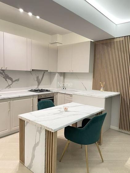 Apartament 2 camere Cortina North de inchiriat