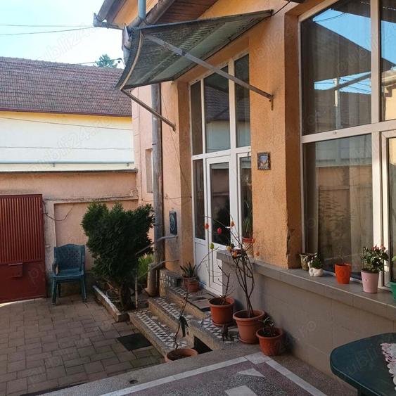 Casa de vanzare, str. Margaretelor - 2