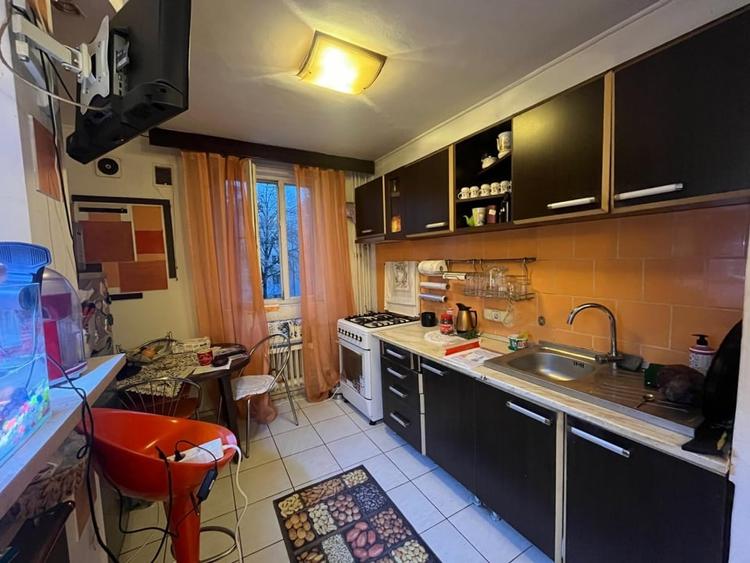 3 Camere | Titan | 1 Decembrie - 7