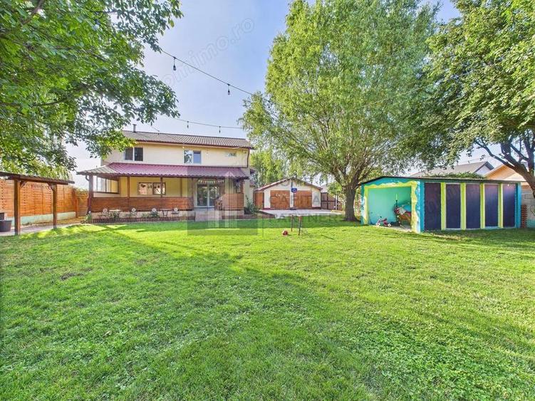 Vanzare casa P+M, 7 camere, 4 dormitoare, 4 bai, garaj 3 autoturisme - 19