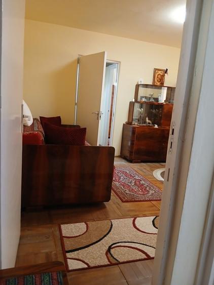 Apartament cu 2 camere semidecomandat în Romanilor