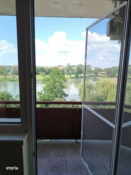 Vand aparatament cu 3 camere decomandat LUGOJ et 4 - 8