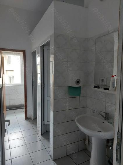 Zona City Mall - bdul Lapusneanu - birou 15.3 mp. Caldura, curatenia, internetul, apa incluse - 2