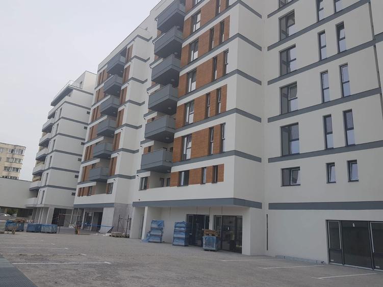 Inchiriez apartament 3 camere - 7
