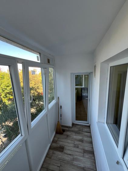 Apartament cu 2 camere decomandat în Berceni
