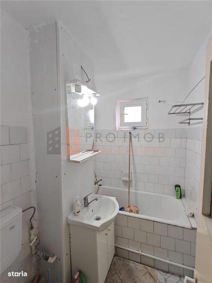 Apartament cu 2 camere decomandat în Băceni